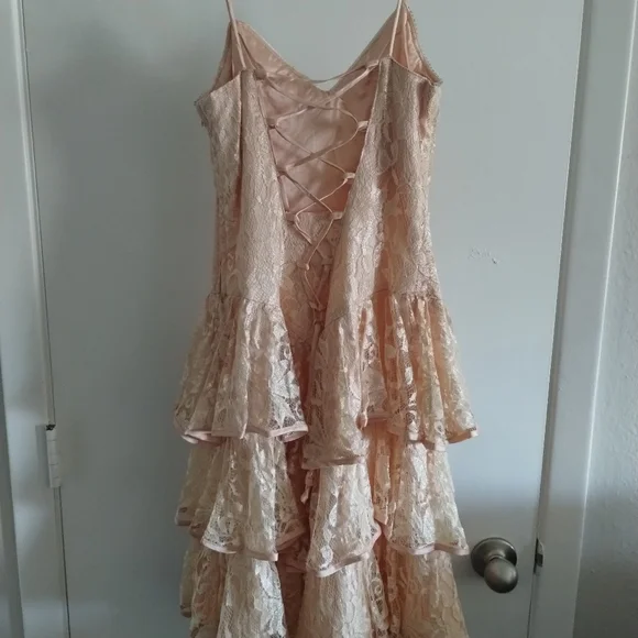 A symmetrical dress size 6 - Picture 6 of 6